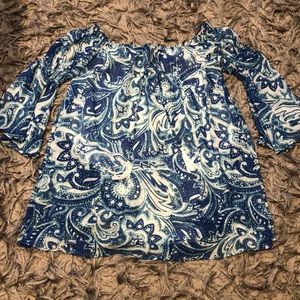 Beautiful off-the-shoulder tunic